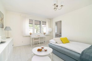 Desk, iron/ironing board, travel crib, WiFi