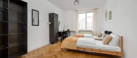 2 chambres, fer et planche Ă repasser, Wi-Fi, draps fournis