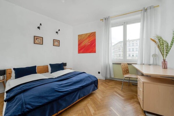 2 bedrooms, iron/ironing board, WiFi, bed sheets