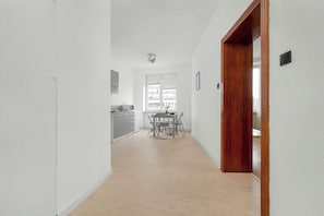 Interior - Spacious Apartment at Legionów Square | Workspace (Wrocław)