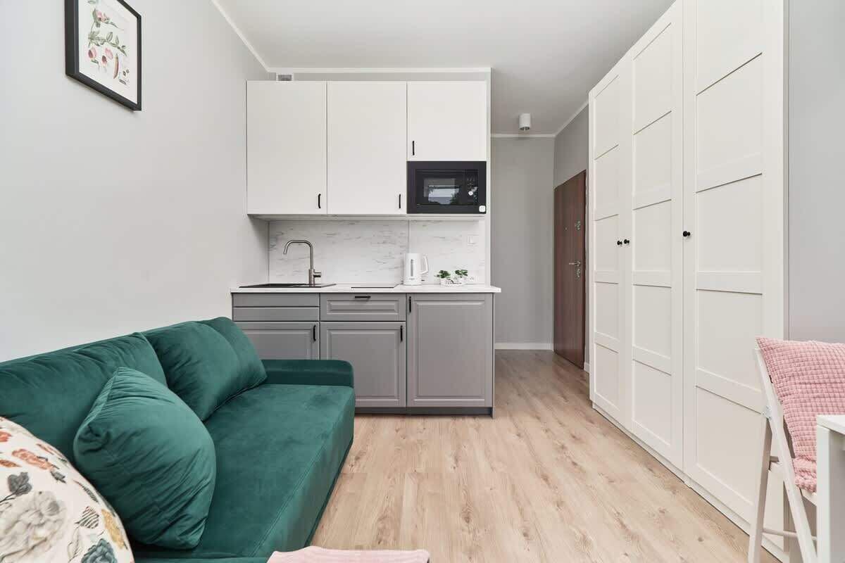 Televisión y oficina 