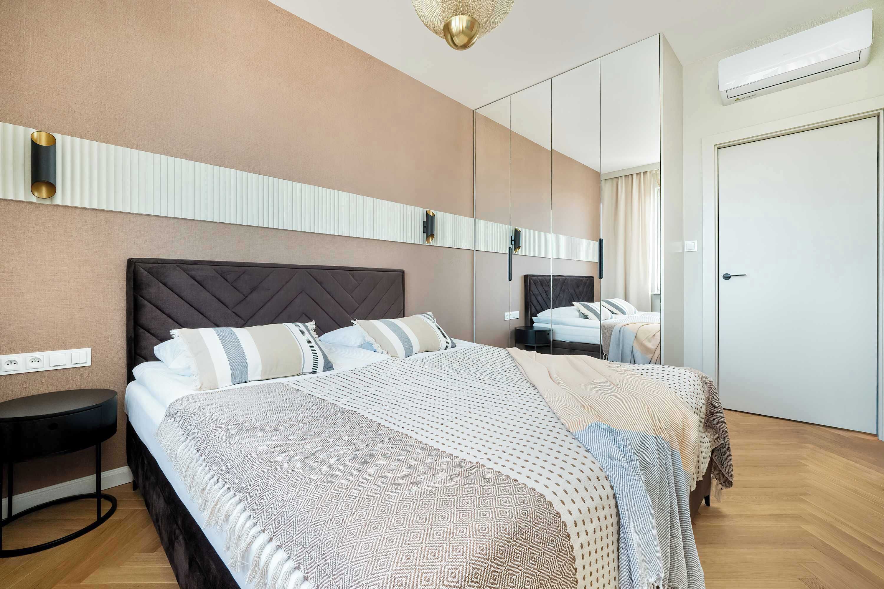 1 chambre, fer et planche à repasser, lit parapluie, Wi-Fi