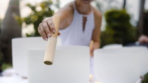 Körperbehandlungen, Aromatherapie, Warmsteinmassagen