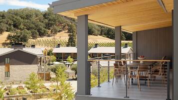 エジプト綿のシーツ、高級寝具、テンピュール、セーフティボックス (室内)