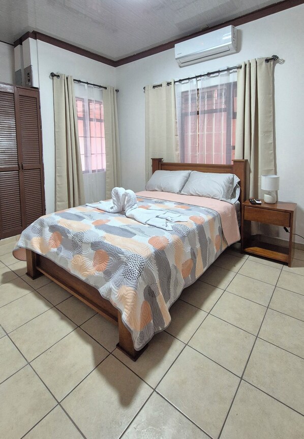 Chambre Standard Double ou avec lits jumeaux | Wi-Fi gratuit