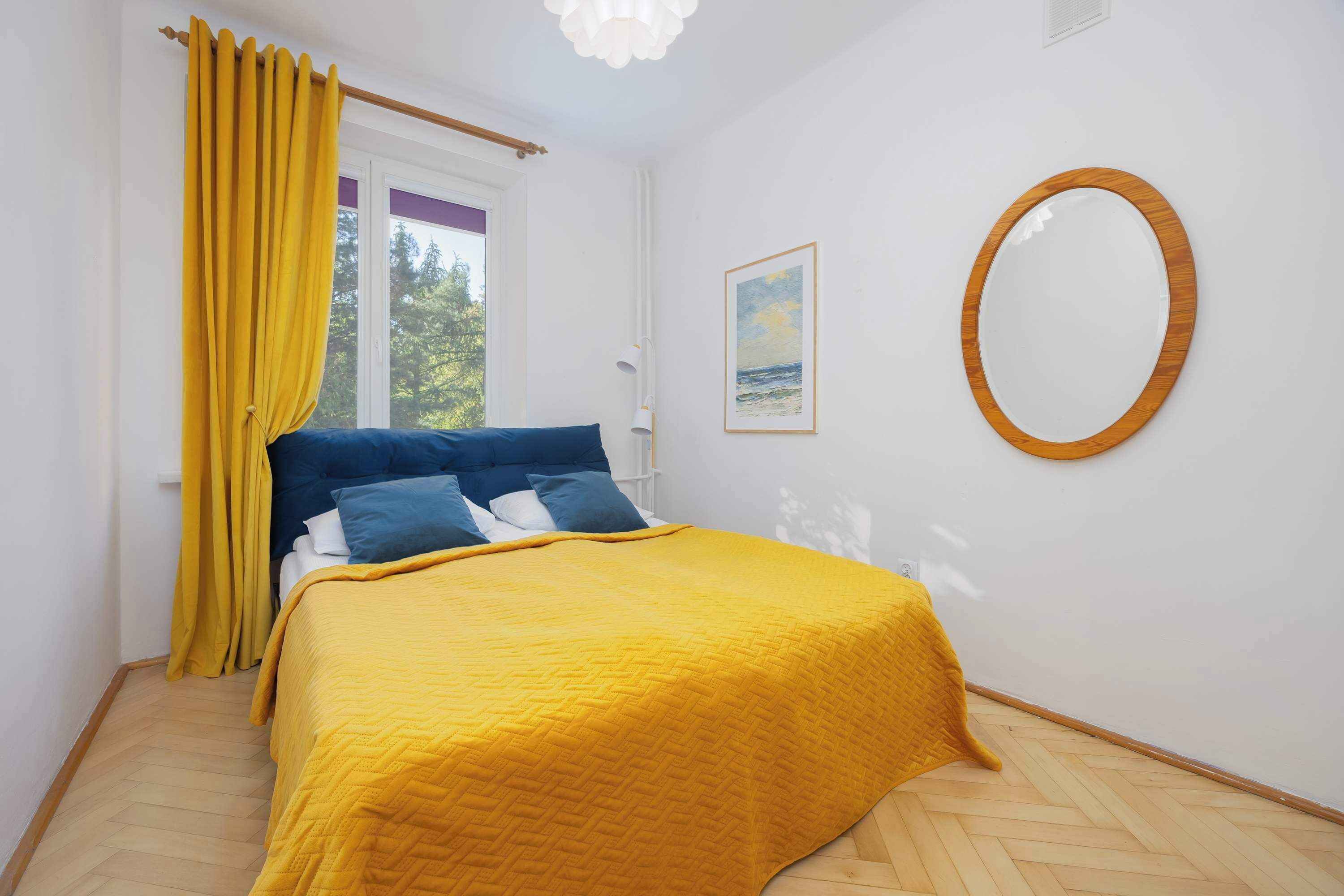 1 bedroom, desk, iron/ironing board, WiFi
