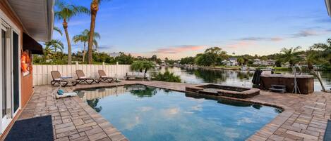 Ulkouima-allas, lämmitetty uima-allas