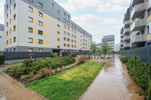 Exterior - Promenades Green Wrocław | Stylish Apartment with Parking (Wrocław)