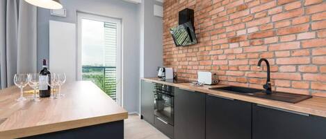 Refrigerador, horno, parrilla de estufa y lavavajillas