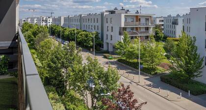 Modern Apartment | Parking, Balcony and Workspace
