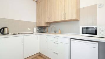 Fridge, microwave, stovetop, highchair