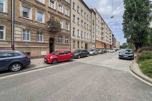 Exterior - Elegant Apartment in Wroclaw | Place to Work | Smart TV (Wrocław)