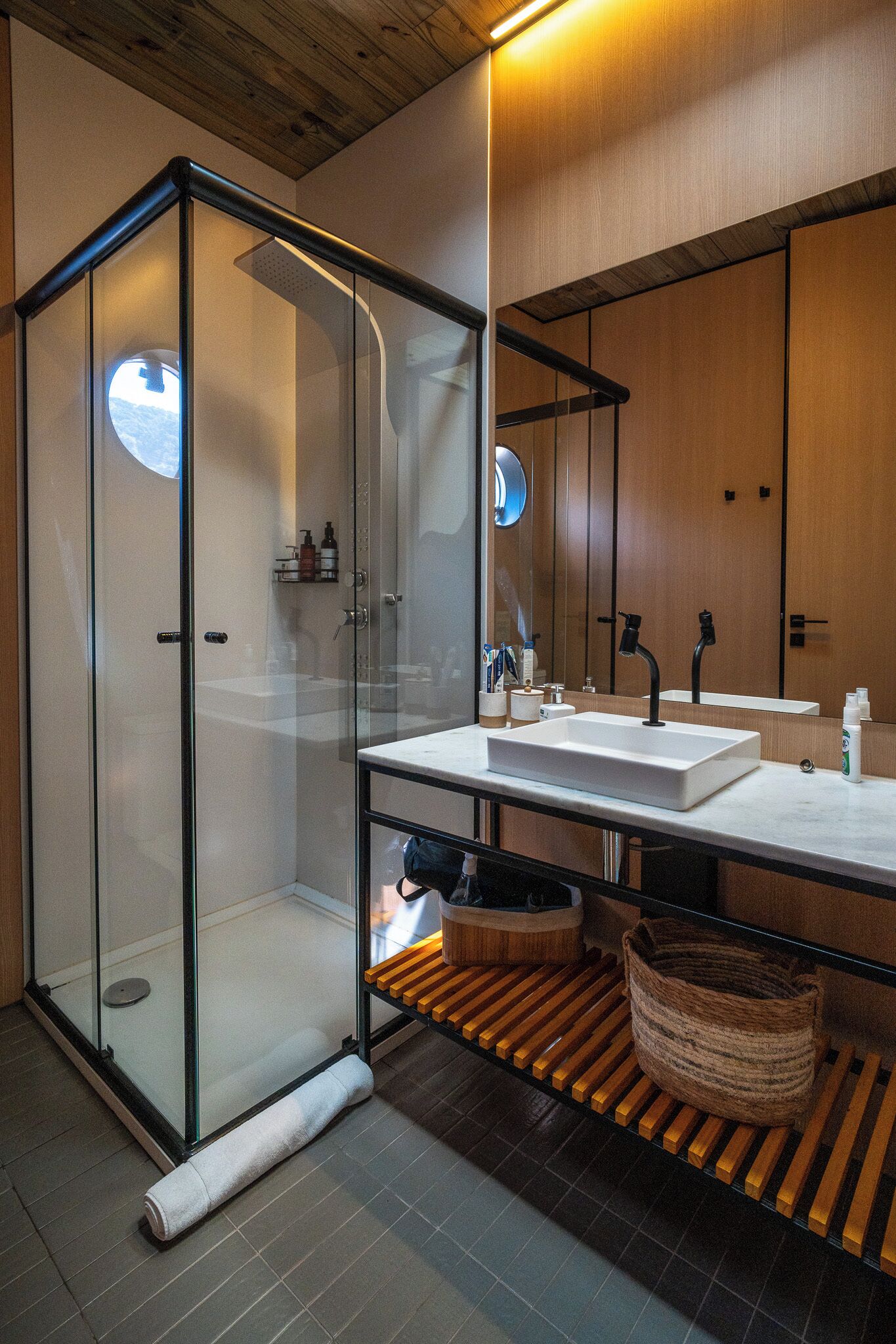 Shower, towels, soap, toilet paper