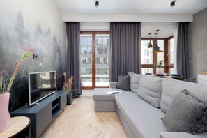 TV - Żelazna 41 | Tasteful Apartment | Parking (Warszawa)