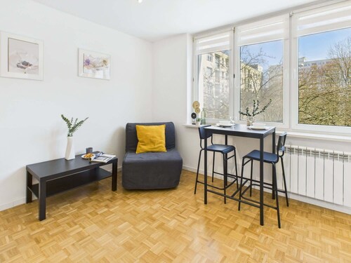 Modernes Studio in Targówek | Nähe Metro und Park