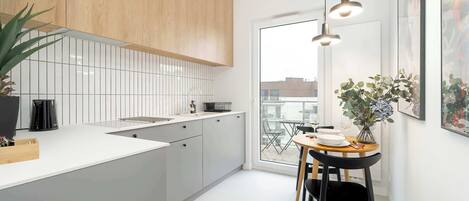 Réfrigérateur, four, plaque de cuisson, lave-vaisselle