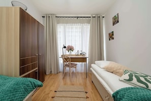 1 bedroom, desk, iron/ironing board, WiFi