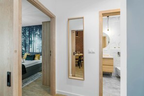 1 slaapkamer, een strijkplank/strijkijzer, wifi, beddengoed