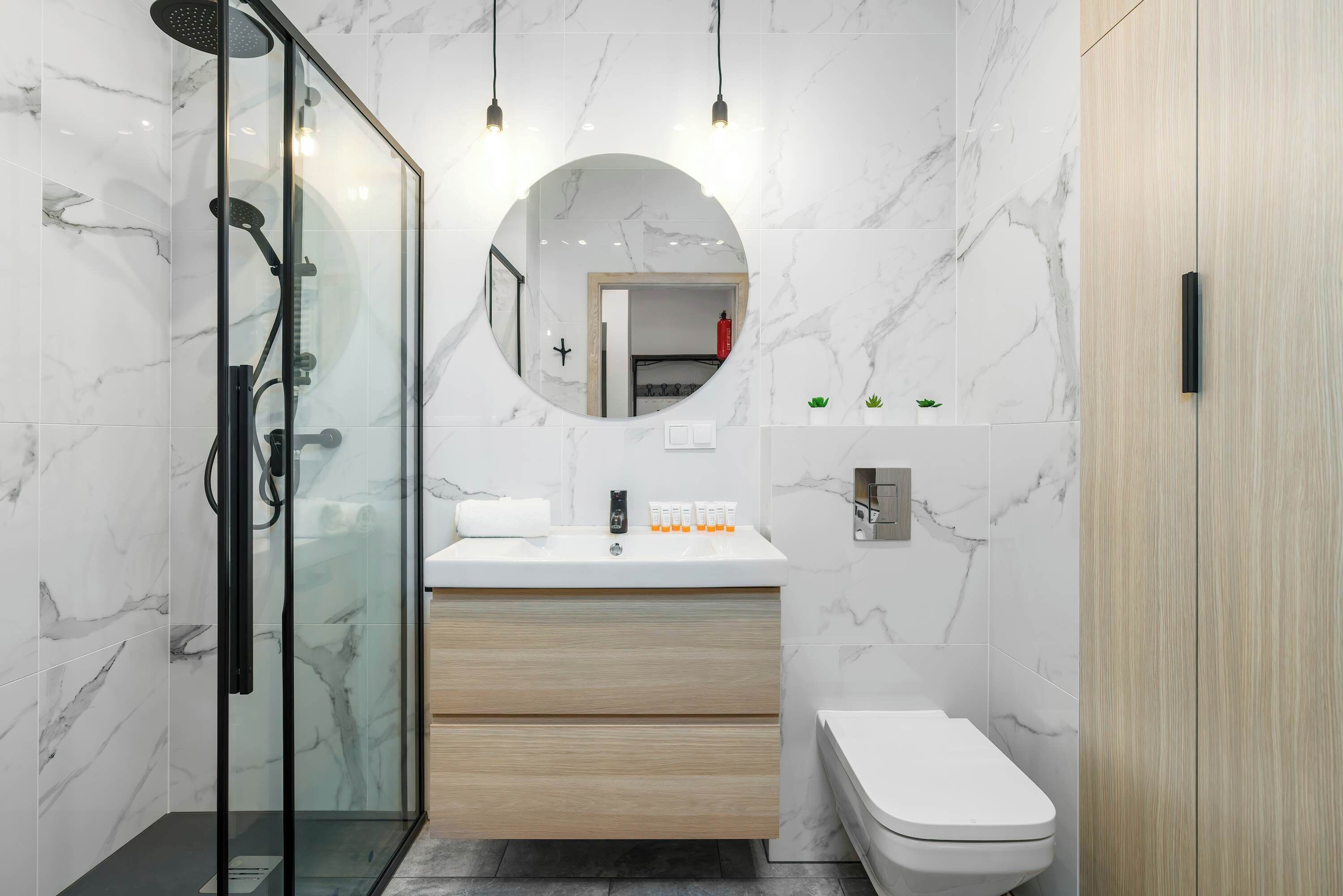 Doccia, asciugacapelli, asciugamani