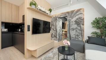 TV, studio