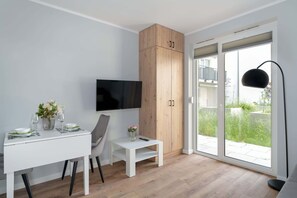 TV, offices - Nadolnik 8A | Comfy Studio | Poznań (Poznań)