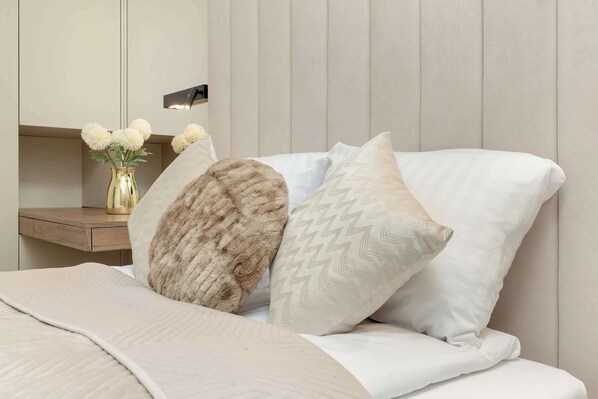 1 bedroom, iron/ironing board, travel cot, WiFi