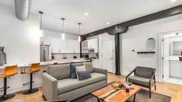 House (2 Bedrooms) | Living area | 32-inch Smart TV with digital channels, Netflix, Hulu