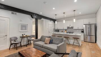 House (2 Bedrooms) | Front of property