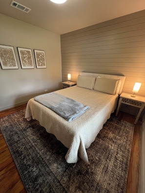 3 quartos, ferros/tábuas de passar roupa, Wi-Fi, roupa de cama