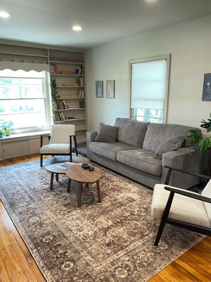 Smart TV - Hillcrest House is a family-friendly 3-bedroom house in the heart of San Marcos! (San Marcos)