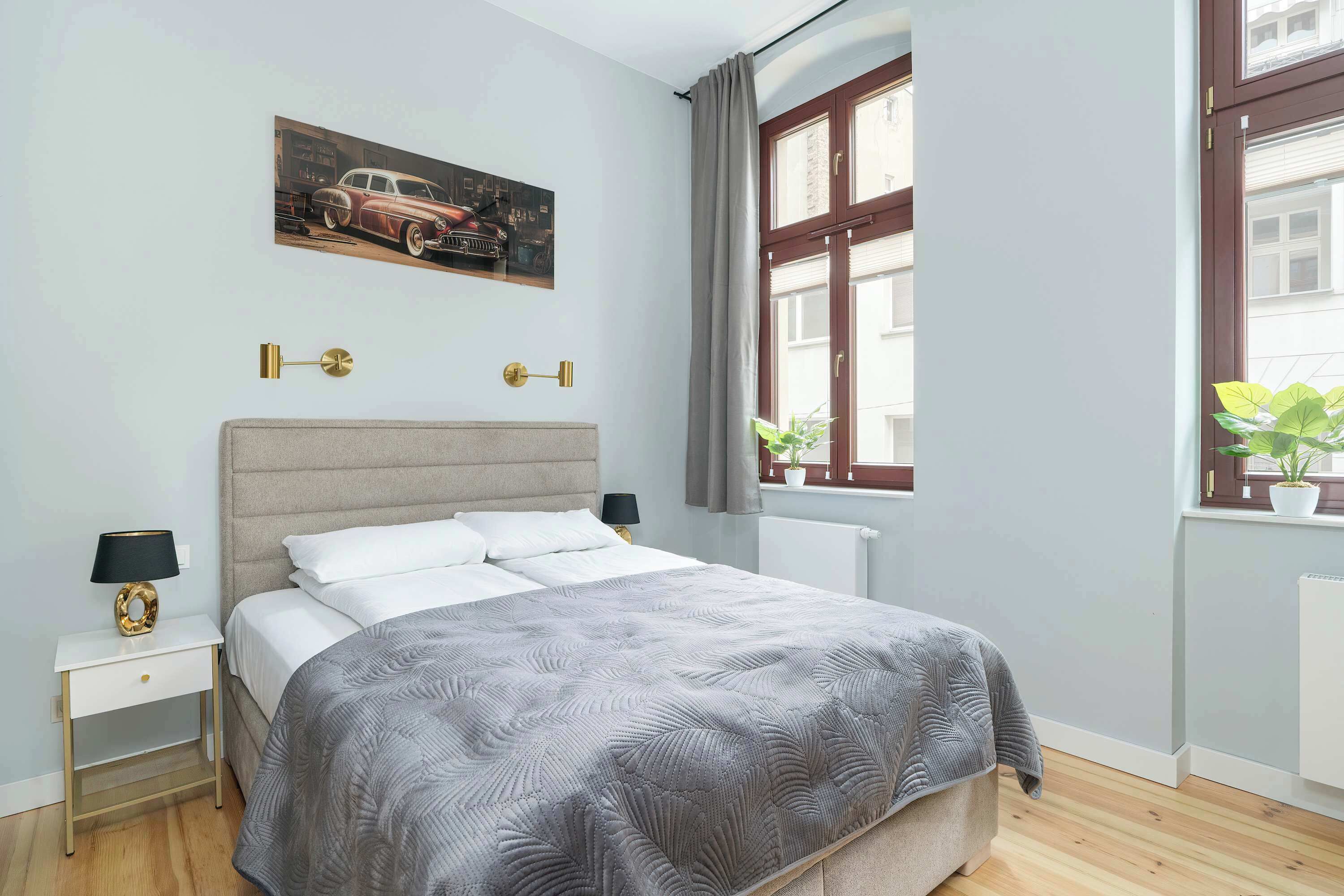 Skrivebord, strygejern/strygebræt, Wi-Fi, sengetøj