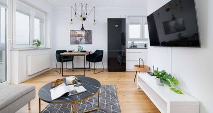 Chorzowska 210 | Bright Apartment | Parking