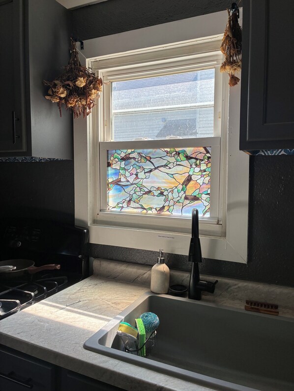 Microwave, oven, stovetop, dishwasher