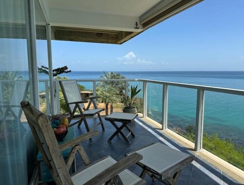 Luxury Beachfront Apt - El Morro
