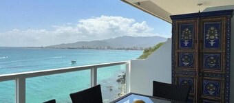 Luxury Beachfront Apt - El Morro