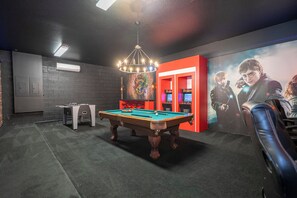 Spielezimmer