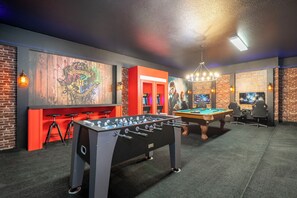 Spielezimmer