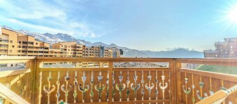 Residence w/ Ski-In/ Out & Views
