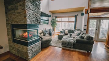 Chalet, balkon, pemandangan gunung | Area keluarga | TV layar datar