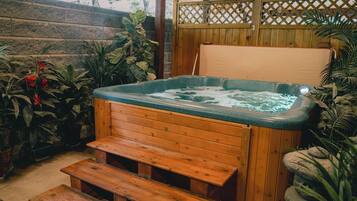 Chalet, Balcony, Mountain View | Private spa tub
