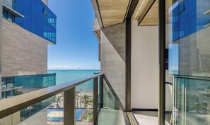 Basic Apartment | Property grounds - Nwts - Studios in Building With Sea View (Maceió)