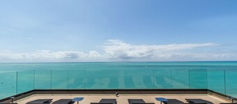 Nwts - Studios in Building With Sea View