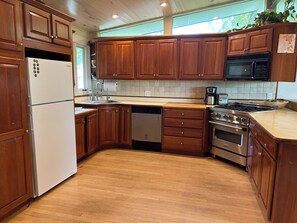 Microwave, oven, stovetop, dishwasher
