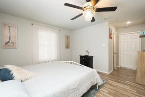 3 makuuhuonetta, ilmainen Wi-Fi