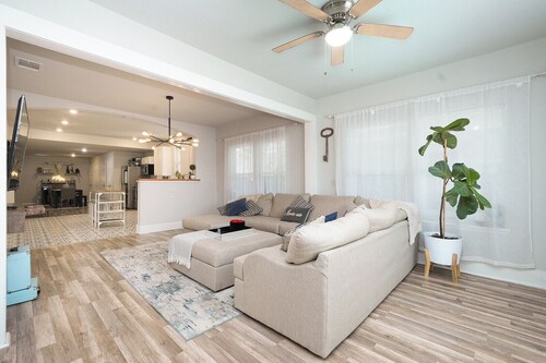 Heart of the City: Near the Pearl