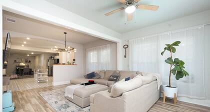 Heart of the City: Near the Pearl