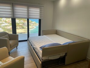 2 habitaciones, tabla de planchar con plancha y wifi gratis 