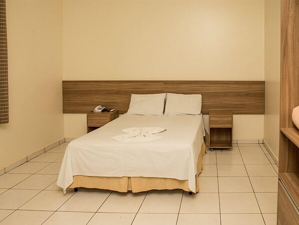 Desk, iron/ironing board, free WiFi