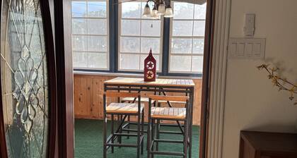 The Oak House with lake view. E. Tx , Tyler,Canton, Athens, areas. Private lake.