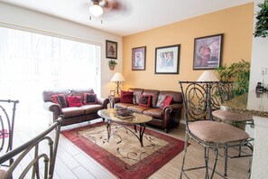 Fernseher, Videospiele, DVD-Player